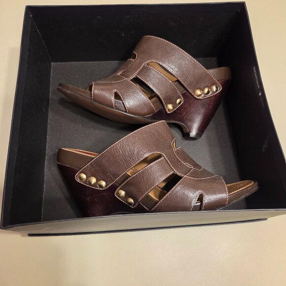 Tahari Shoes - Tahari-Norwich Espresso Shoes